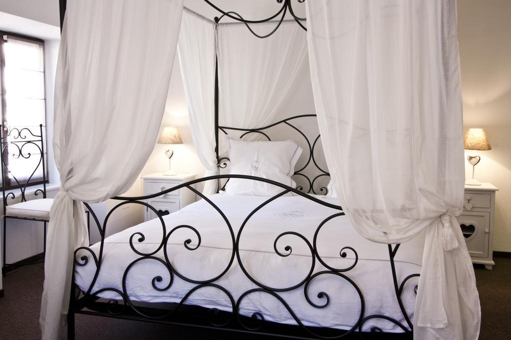 Chambre Le Hupsa Pfannala Saint-Hippolyte Szoba fotó