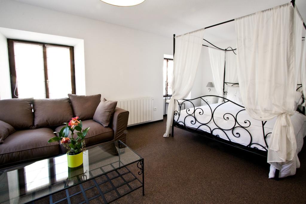 Chambre Le Hupsa Pfannala Saint-Hippolyte Szoba fotó