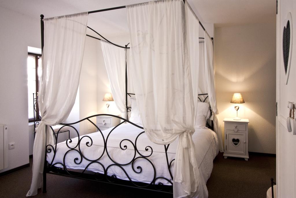 Chambre Le Hupsa Pfannala Saint-Hippolyte Szoba fotó